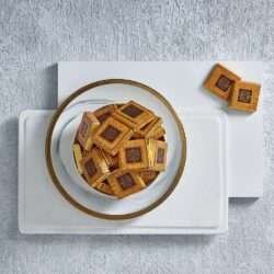 شوكولا سناكس مكسرات بندق